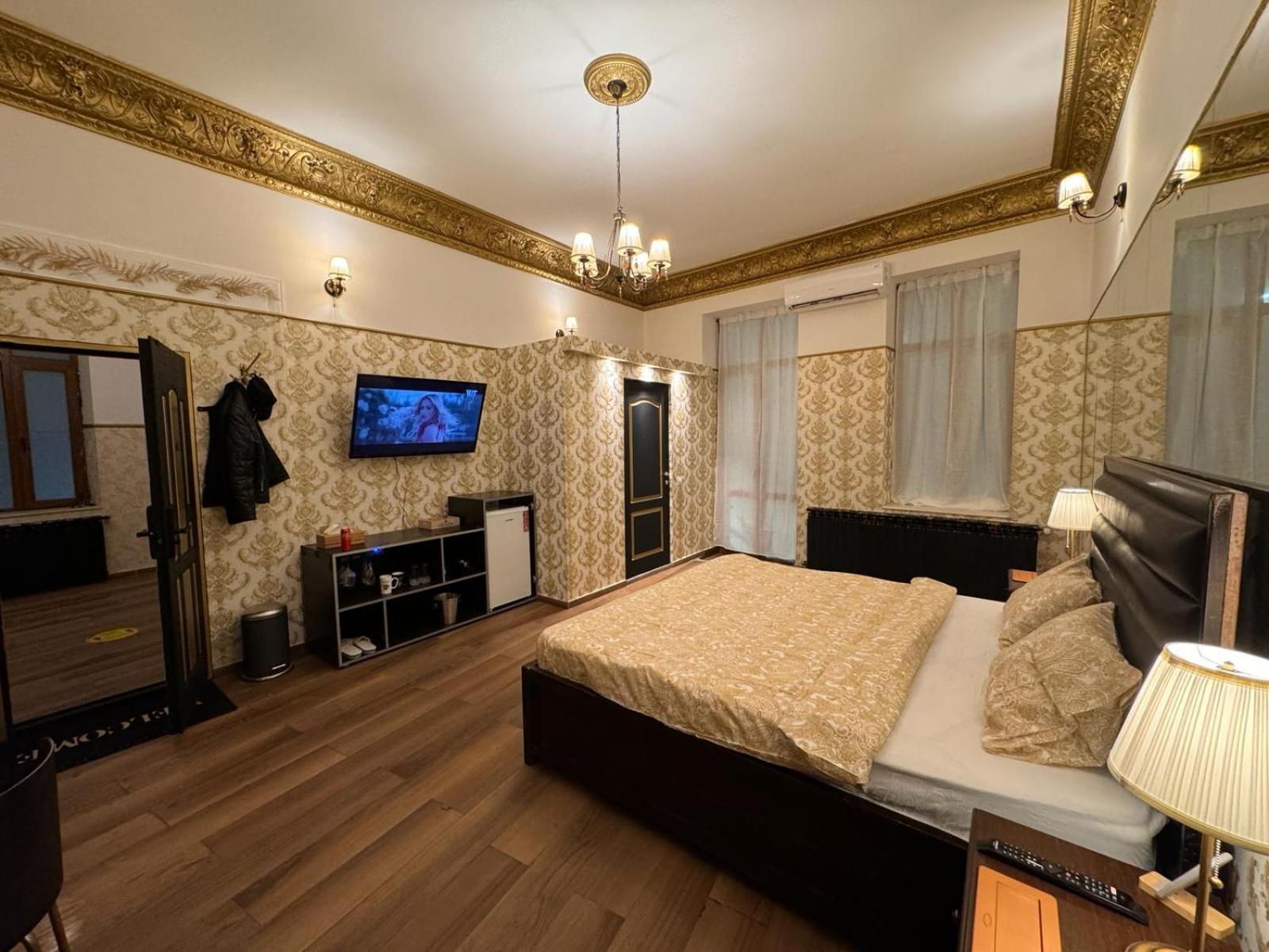The King Suite With Balcony View Piata Romana Bucarest Exterior foto