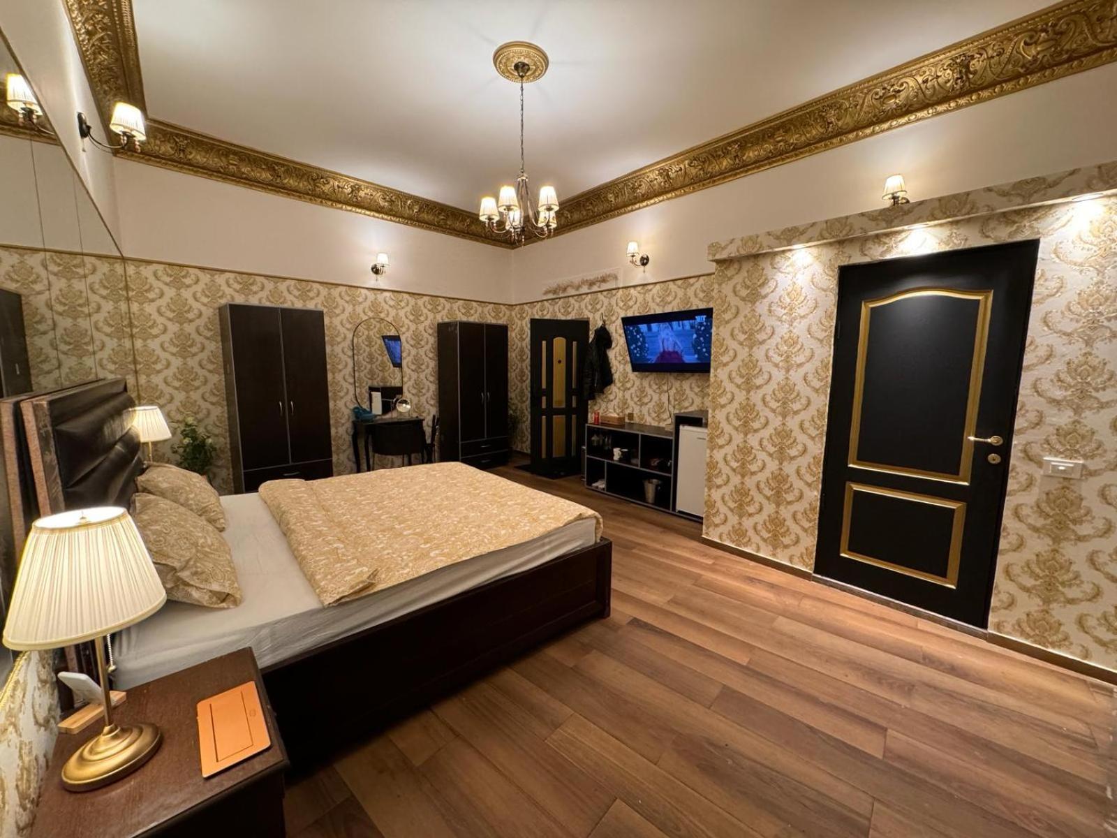 The King Suite With Balcony View Piata Romana Bucarest Exterior foto